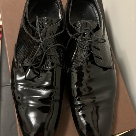Louis Vuitton Patent leather Shoes - Picture 11 of 12